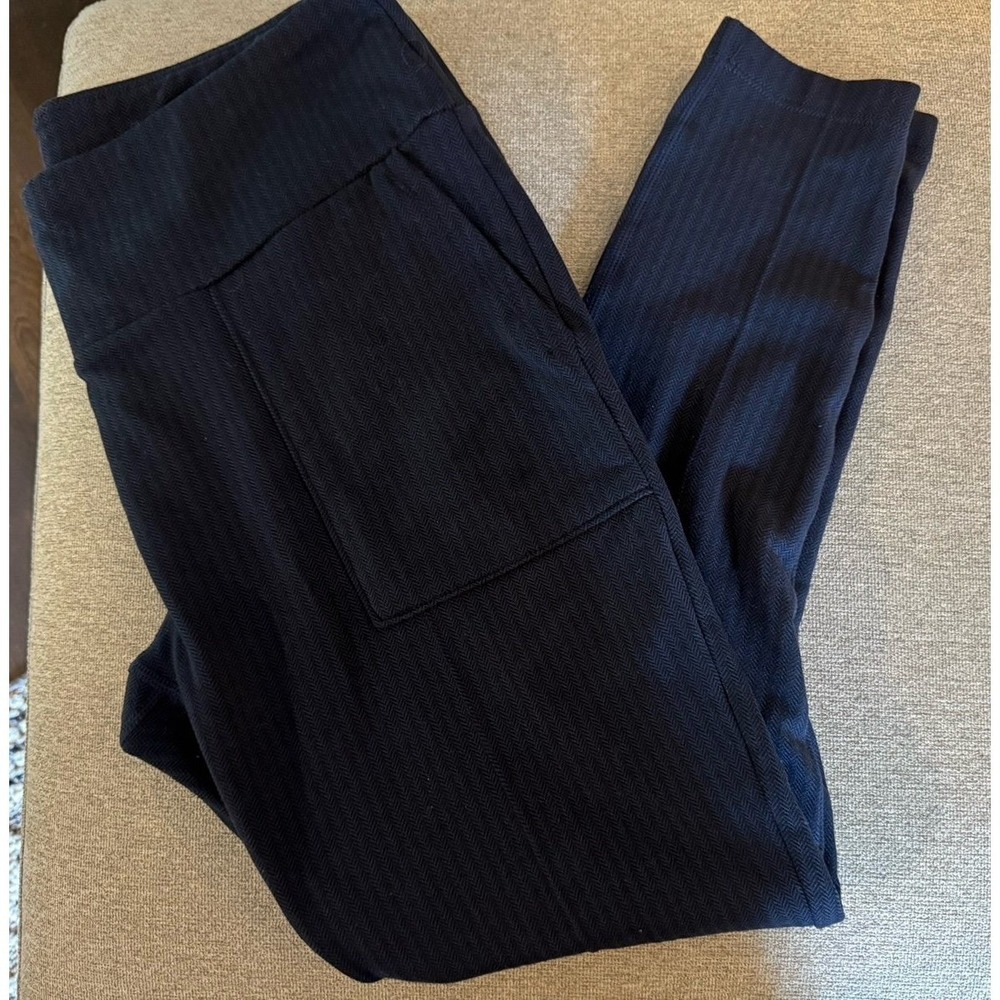 Woman's‎ leggings Mondetta size xl navy striped.